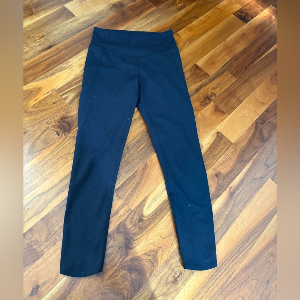 Zella Black 24” leggings
Excellent Used Condition